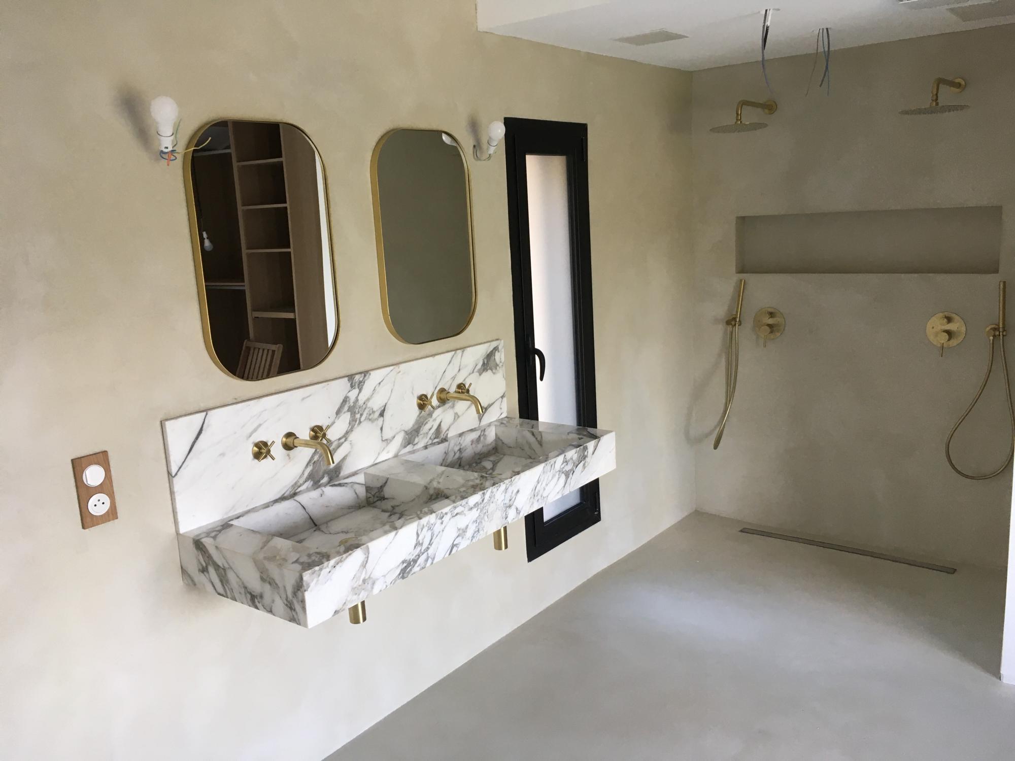 chambre salle de bain en beton cire