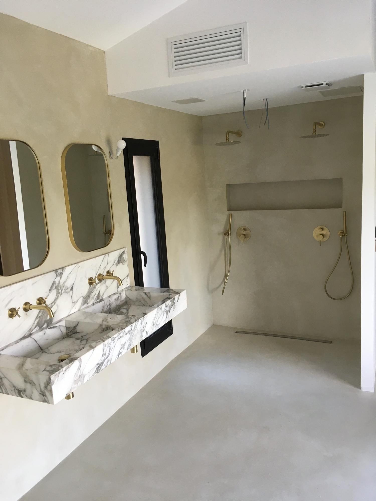 chambre salle de bain en beton cire