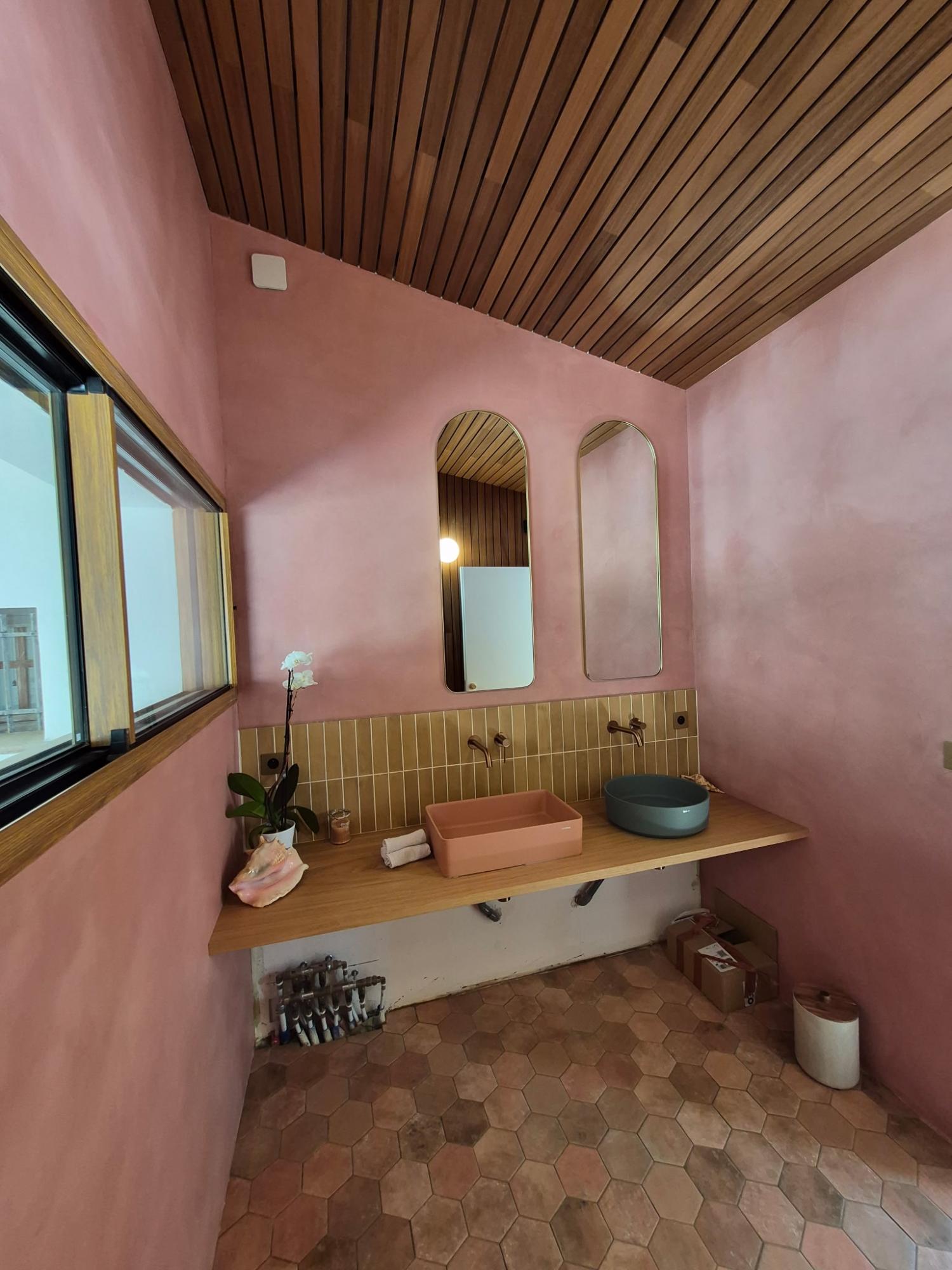 murs salle de bain douche beton cire ceyreste