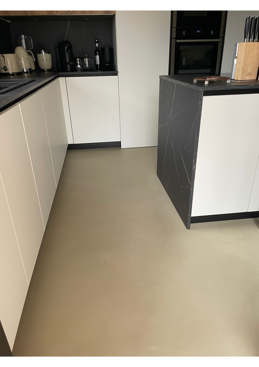 sol cuisine beton cire Revest