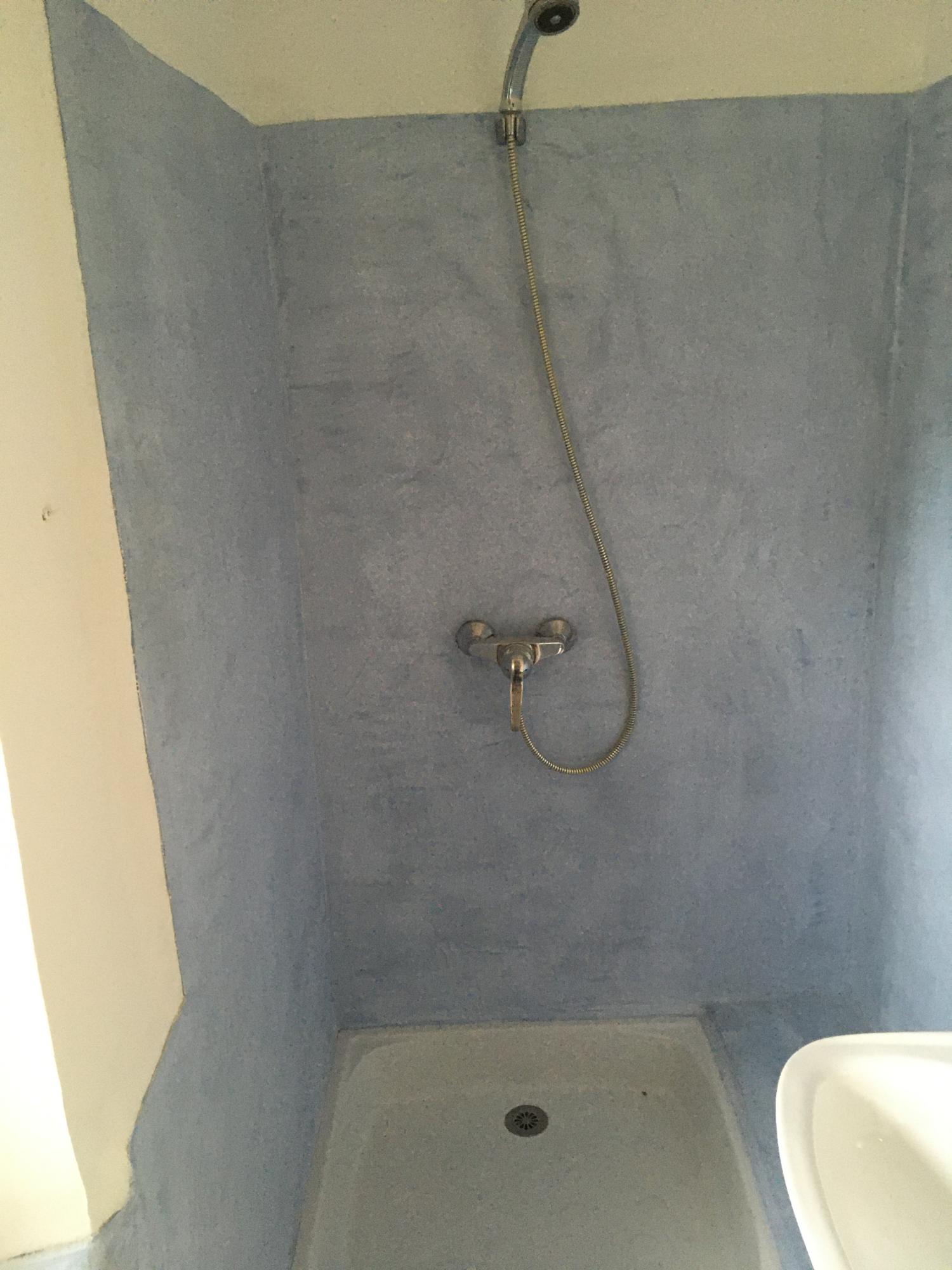 douche salle de bain beton cire