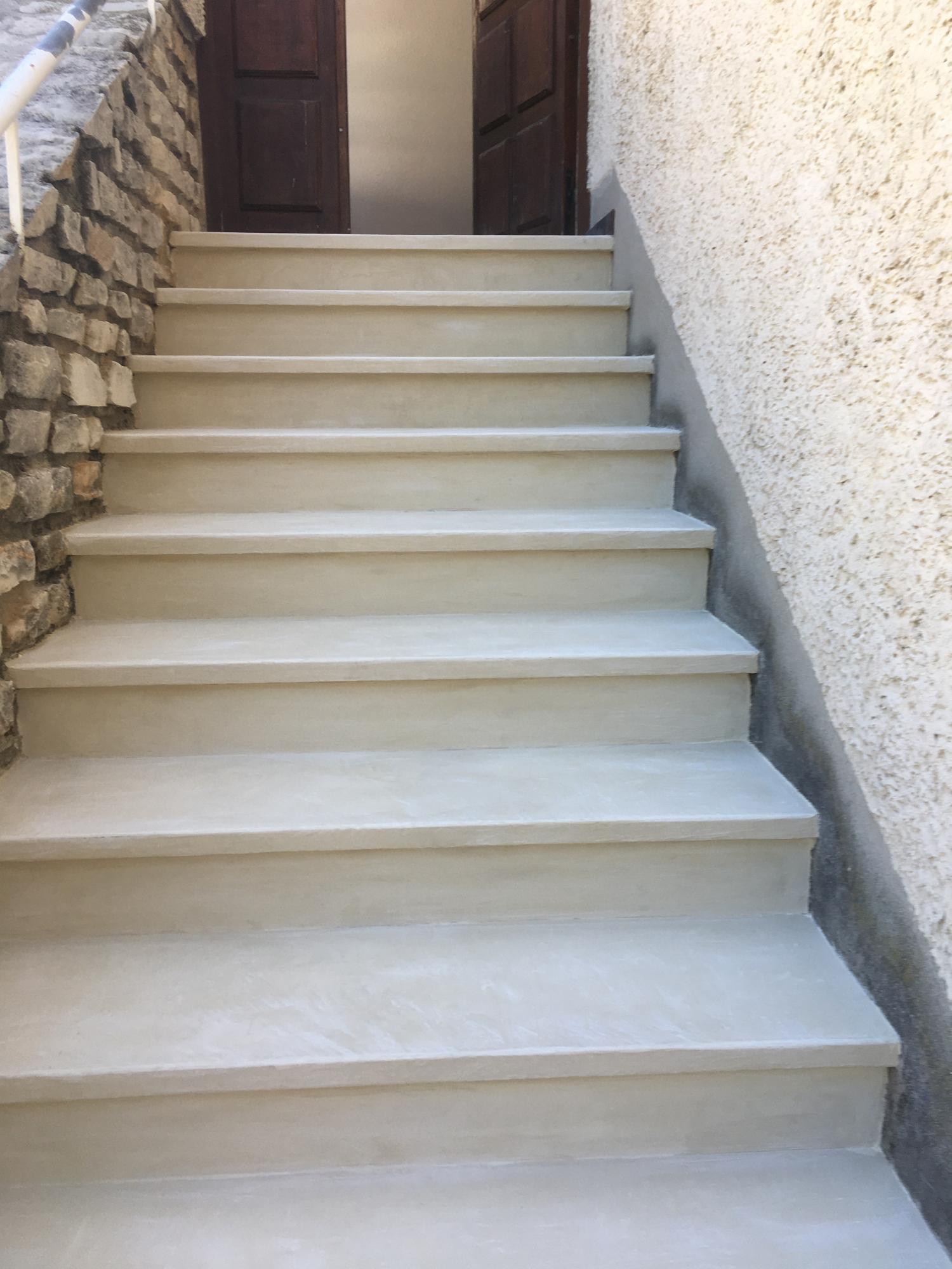 escalier beton cire extérieur
